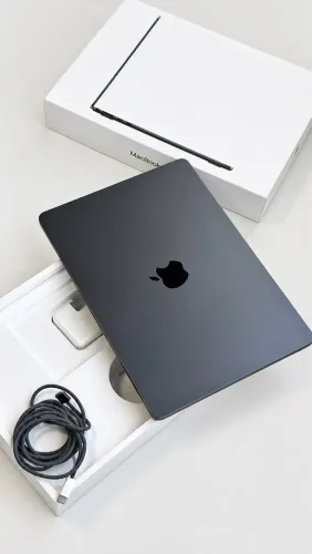Macbook Air M2 (leia a descrição)