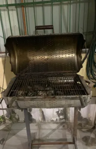 Vendo churrasqueira