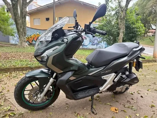 HONDA ADV