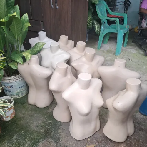 Vendo manequins de busto