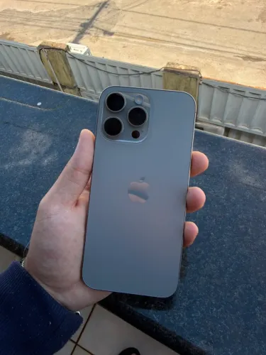 iPhone 16 Pro Max 256GB Natural Titânio - Perfeito Estado - Bateria 91%
