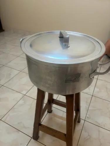 Panela de Alumínio reforçada