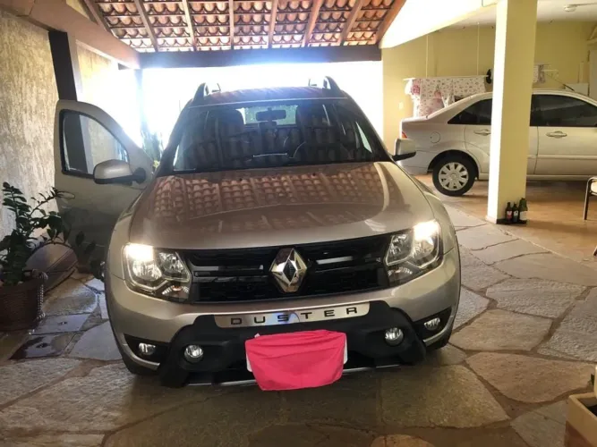 Renault Duster Dynamique 2.0 Hi-flex 16V Aut. 2016