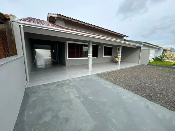Casa Praia Atlântida Sul próxima Mar e Centro 