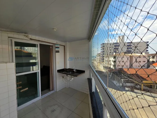 Apartamento à venda em Praia Grande na Vila Caiçara com 2 dormitórios, 2 vagas