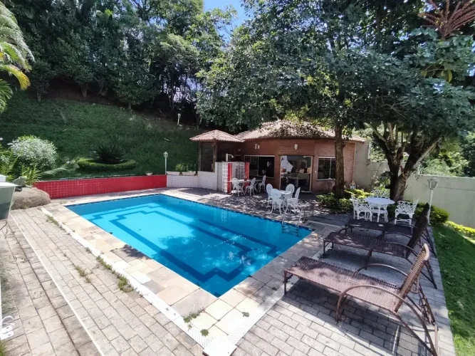 Casa condominio horto florestal piscina e área gourmet privativa 3 suítes sendo 1 master