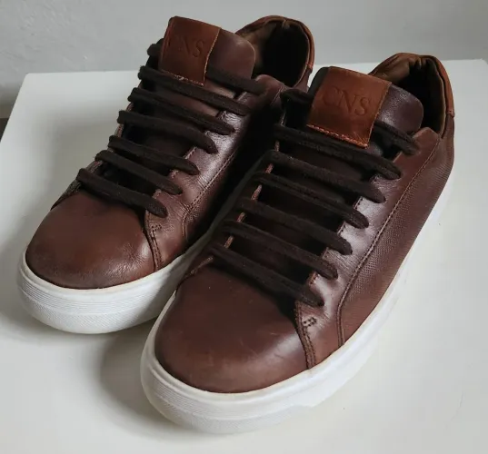 Tênis CNS Masculino em Couro Legítimo Marrom Nº 40 - Original - Muito Conservado e Bonito