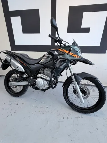 Xre 300 2019