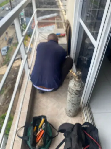 Técnico em refrigeração