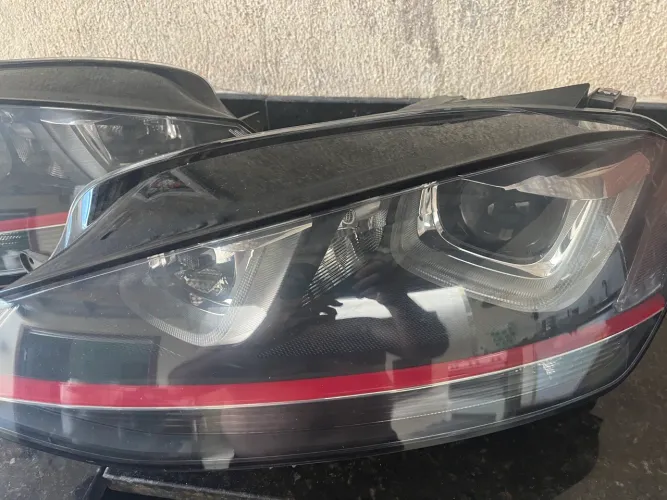 Par de Farol Golf Gti Mk7 Original