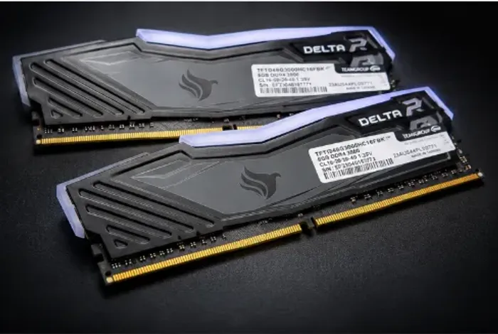 Memória RAM 16GB (2x8GB) DDR4 3000MHz TeamGroup Delta RGB - Como Nova