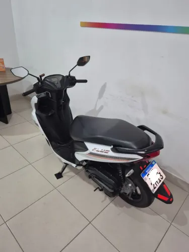 Yamaha fluo 2023