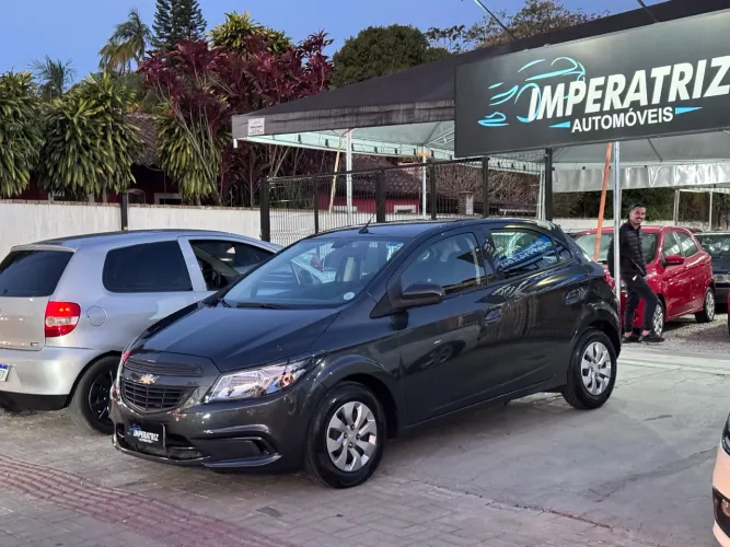 Chevrolet Onix JOY Hatch 1.0 8V Flex Mec. 4P 2019