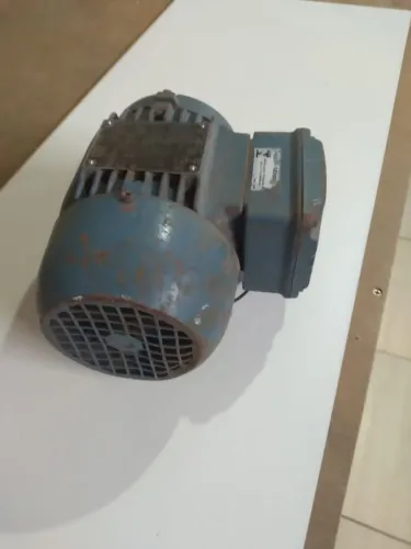 Motor trifásico 