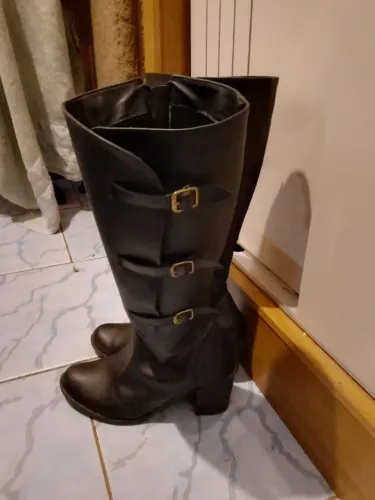 Desapego Bota cano longo tamanho 39 seminova