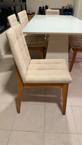 Cadeiras para sala de jantar - Base em madeira maciça