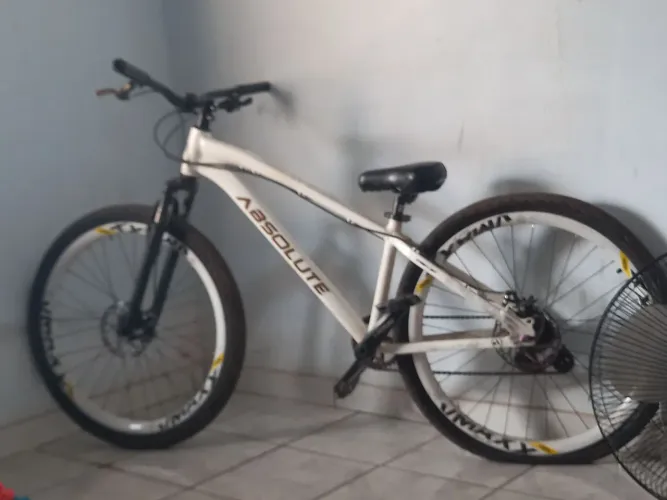 BICICLETA ABSOLUTE BRANCA....aceito proposta