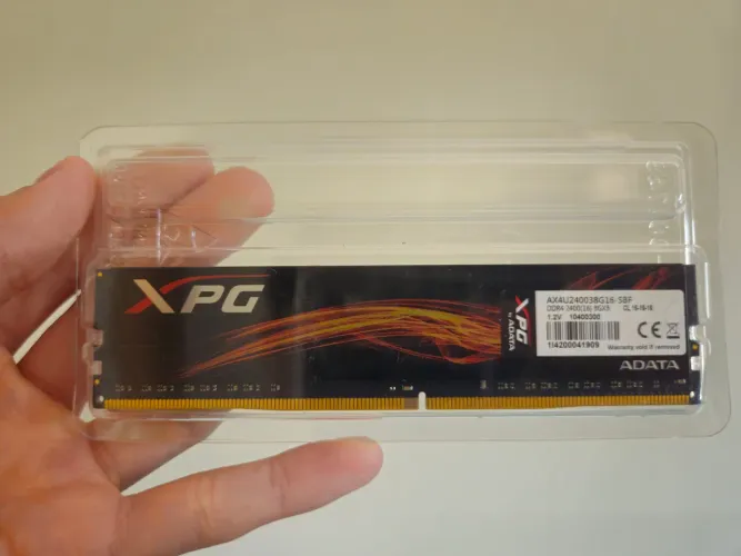 Memória RAM ADATA XPG DDR4 8gb 2400MHz