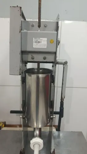 Canhão de encher linguiça