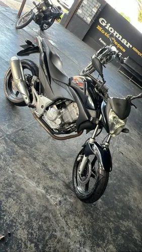 CB 300R 2011 /12 moto ótima