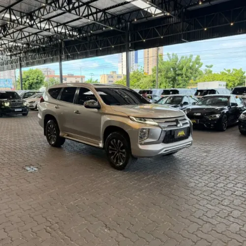 Mitsubishi L200 Triton Sport HPE-S 2.4 CD Dies. AUT 2021