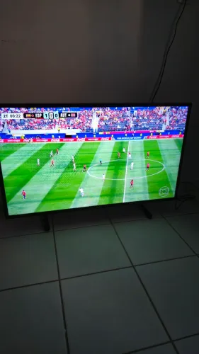 Vendo uma TV Samsung Led UHD- R