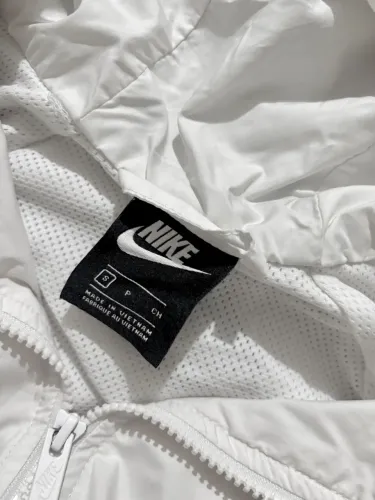 Corta vento Nike Original (usado)