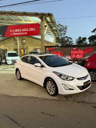Hyundai Elantra GLS 2.0 16V Flex Aut. 2015