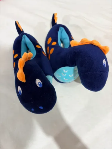 Pantufa infantil dinossauro