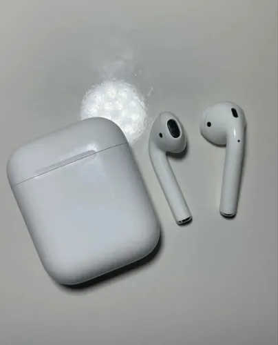 AirPods 1 original, com defeito na bateria