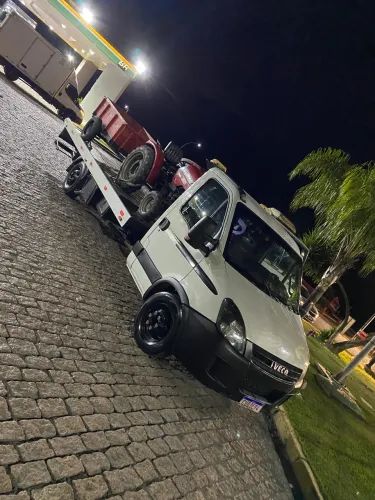 Iveco Daily 45s14 plataforma guincho