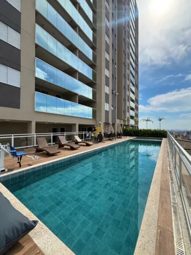 EXCELENTE APARTAMENTO COM VARANDA E LINDA VISTA EM PRÉDIO NOVO NO GUTIERREZ
