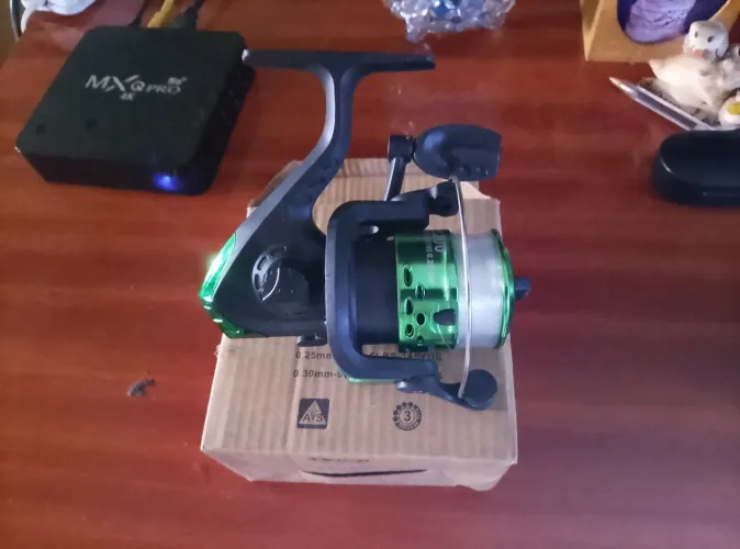 Marinete 3 Rolamentos E Vara de Pescar Novo Made in China.