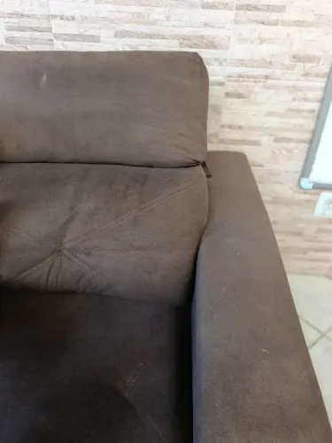 Sofá retrátil usado em bom estado