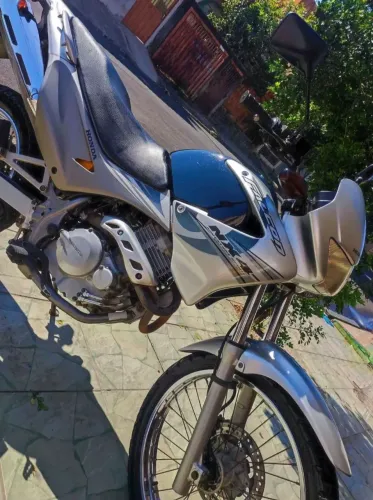 ? HONDA FALCON NX4 2008