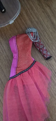 Vestido barbie Teresa swappin styles in The spotligth