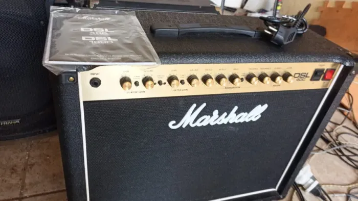 Amp Marshall DSL 40C Valvulado - Usado so em casa para estudo. Uma maquina de som