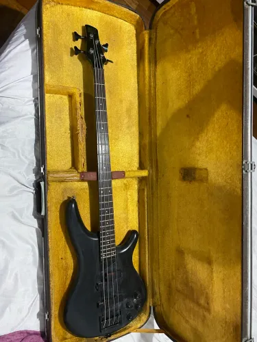 Bass IBANEZ SR800LE
