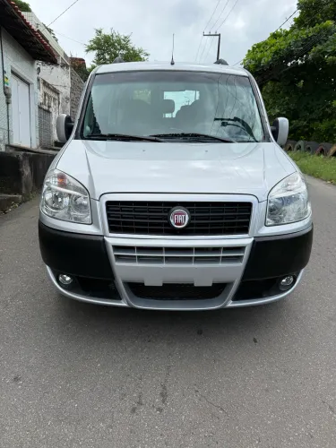 Fiat Doblo Essence 1.8 Flex 16V 5P 2017