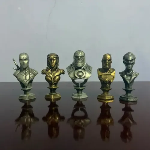 Busto Exterminador, Mulher-Maravilha, Darkseid, Ciborgue e Coringa (Omelete Box)
