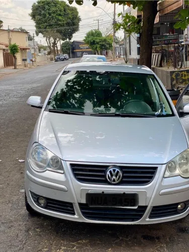 Volkswagen Polo Sedan 1.6 MI Total Flex 8V 4P 2011