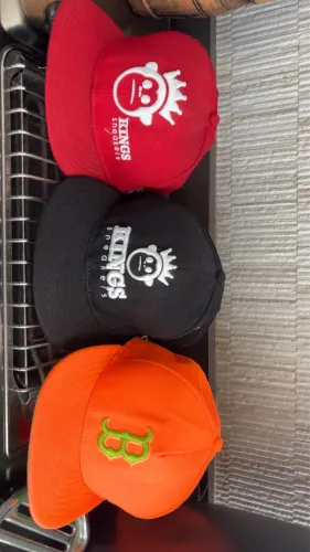 Bonés Originais New Era e Kings Sneakers - Estilo Streetwear Premium ?