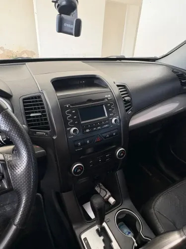 Kia Motors Sorento 3.5 V6 24V 278cv 4X2 Aut. 2011