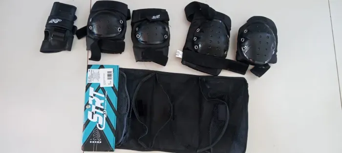 Patins  Seminovo Nr 38 com Kit de proteção