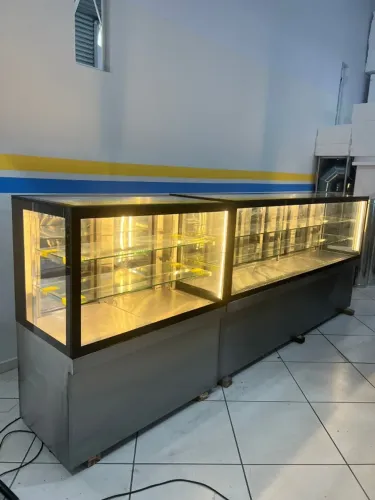 Estufa Balcão quente, para salgados, Vidro reto, Sistema de Ar forçado . Direto da fábrica