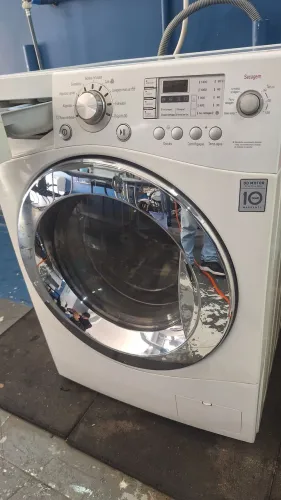 Lava e seca LG 8,5kg em ótimo estado de conservação