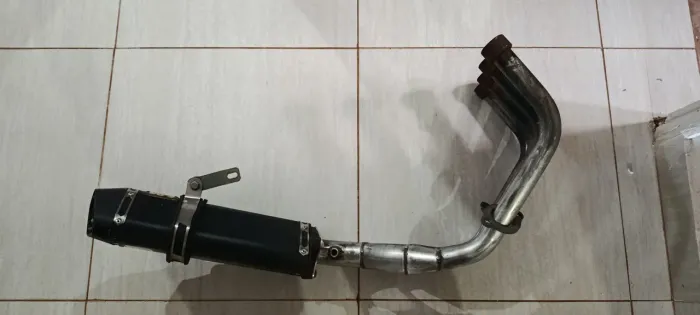 Escapamento wr para XJ 6