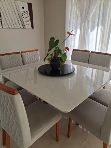 Mesa para Sala de Jantar Madeira Maciça 