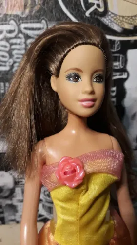 BARBIE PRINCESA DISNEY A BELA E A FERA - DISNEY MATTEL - NOVINHA