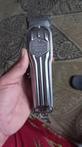 Maquina de corta cabelo kemei